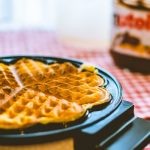 Ilustrasi Penggunaan Waffle Machine